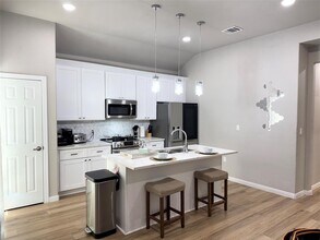 1021 Calvin St in Houston, TX - Building Photo - Building Photo