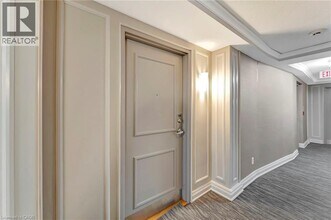 1770 Main St W in Hamilton, ON - Building Photo - Building Photo