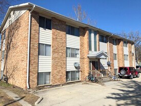 716 Wilson Ave, Unit 5