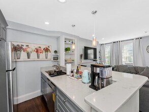 83 Main St in Boston, MA - Building Photo - Building Photo