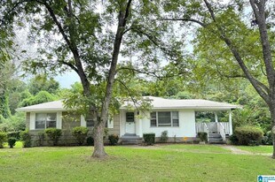 1401 Heflin Ave W in Birmingham, AL - Building Photo