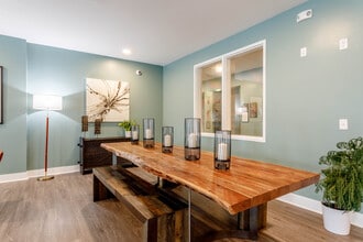 Residences at Hoffman in Aurora, CO - Foto de edificio - Interior Photo