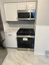 18558 Woodland St in Harper Woods, MI - Building Photo - Building Photo