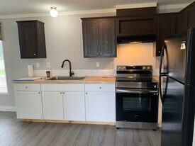 4816 US-441, Unit 2 in Lake City, FL - Building Photo