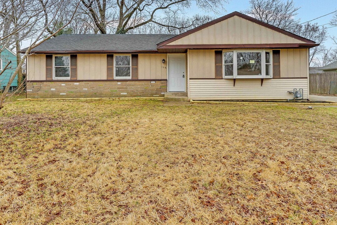 106 Garden in Edgewater Park, NJ - Building Photo