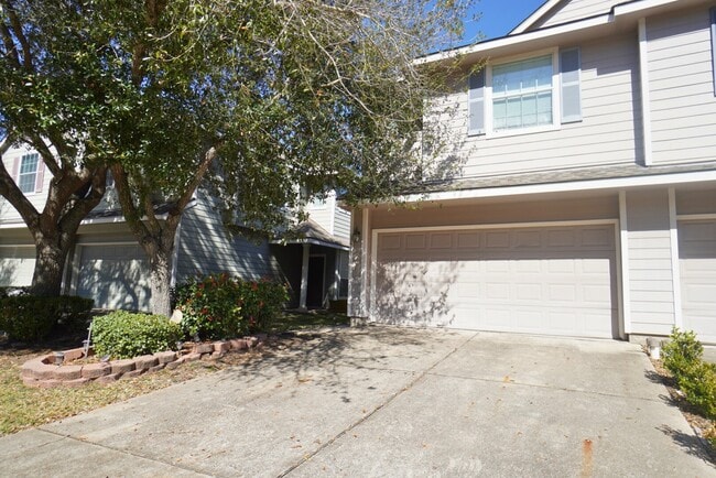 12411 Oriole Lake Way in Houston, TX - Building Photo - Building Photo