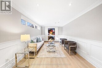 217 Altamira Rd in Richmond Hill, ON - Building Photo - Building Photo