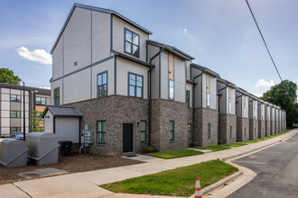 Metropolitan Village in Winston-Salem, NC - Building Photo - Building Photo