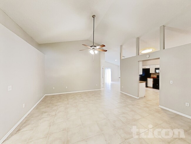 134 N Aberdeen Cir in Sanford, FL - Building Photo - Building Photo