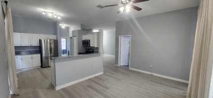 21400 SW 90th Ct in Cutler Bay, FL - Building Photo - Building Photo