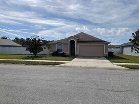 554 Lake Cypress Cir in Oldsmar, FL - Building Photo
