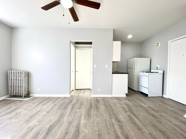 4031 N Kenmore Ave in Chicago, IL - Foto de edificio - Building Photo