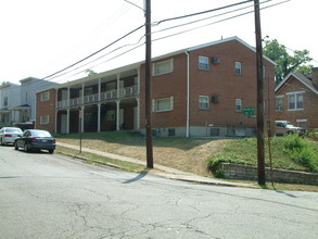 2333 Highland Ave in Cincinnati, OH - Building Photo - Building Photo