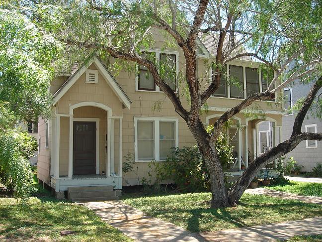 1310 6th St in Corpus Christi, TX - Building Photo