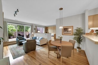 856 Walnut St in Boulder, CO - Building Photo - Building Photo