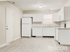 10213 Blue Sky Dr in Avon, IN - Building Photo - Building Photo