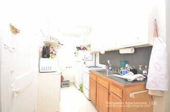 9A Egremont Rd, Unit 8 in Boston, MA - Building Photo - Building Photo