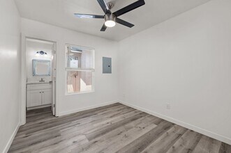 4924 64th St in San Diego, CA - Building Photo - Building Photo