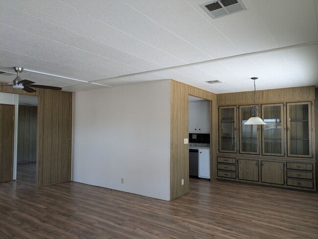 8136 E Cactus Dr in Mesa, AZ - Building Photo - Building Photo