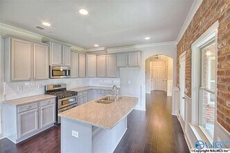 7012 Derby Drive Southeast in Owens Cross Roads, AL - Building Photo - Building Photo