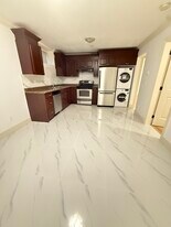 2806 12th Av W in Vancouver, BC - Building Photo