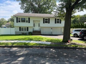 2 Denora Dr in Totowa, NJ - Building Photo