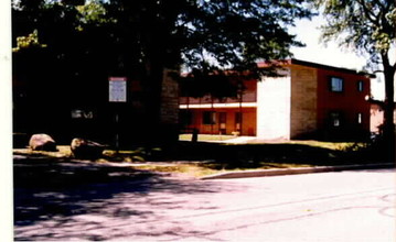 306-314 Wilson Ave in West Chicago, IL - Foto de edificio - Building Photo