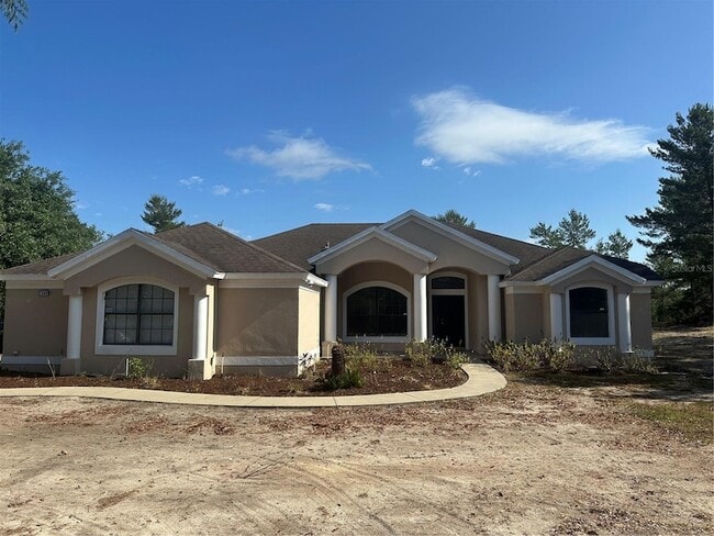 property at 2988 Howland Blvd