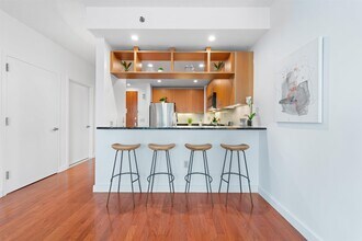 1 Shore Ln in Jersey City, NJ - Building Photo - Building Photo