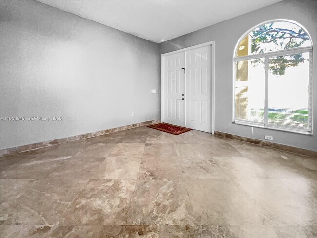 1736 NE 9th Dr in Homestead, FL - Foto de edificio - Building Photo