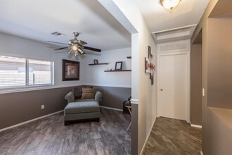 3016 W White Feather Ln in Phoenix, AZ - Building Photo - Building Photo