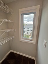 1729 Keene Cres SW in Edmonton, AB - Building Photo - Building Photo