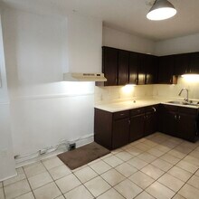 5201 Snowdon Rue in Montréal, QC - Building Photo - Building Photo