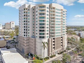 1771 Ringling Blvd, Unit 1001 in Sarasota, FL - Building Photo - Building Photo