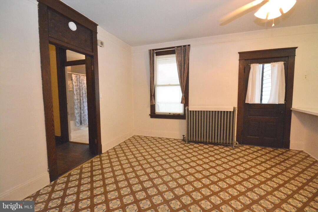 5 W MAIN St-Unit -3 in Middletown, MD - Building Photo