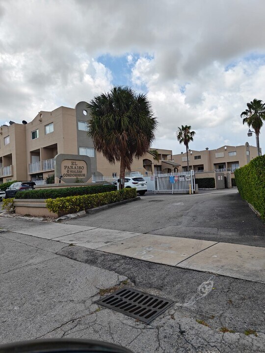 2640 W 76th St in Hialeah, FL - Building Photo