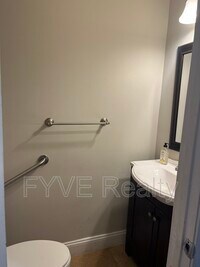 1523 W Pratt St photo'