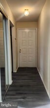 124 Wood Mill Dr in East Windsor, NJ - Building Photo - Building Photo