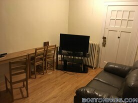 62 Egmont St in Brookline, MA - Building Photo