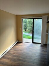 165 South St, Unit 00 in Vernon, CT - Building Photo - Building Photo