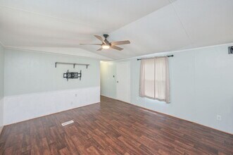 2725 FL-83 in Defuniak Springs, FL - Building Photo - Building Photo