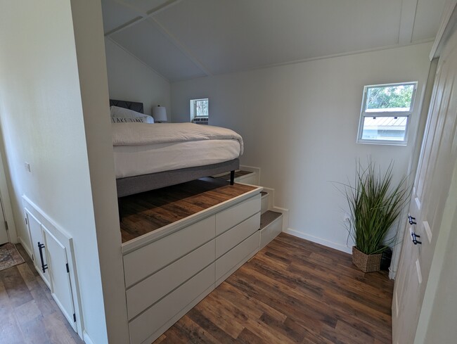 property at 3419 Lake Harney Cir