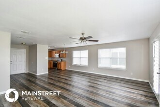 10 4th St W in Converse, TX - Building Photo - Building Photo