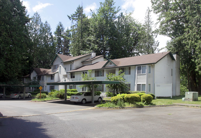 College Pointe Apartments in Lacey, WA - Building Photo - Building Photo