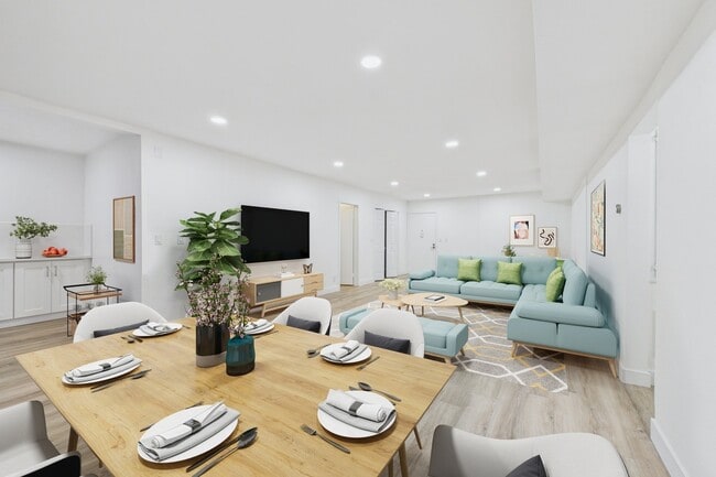 Natick Park South in Sherman Oaks, CA - Foto de edificio - Building Photo