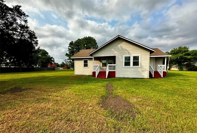 property at 318 Melton St