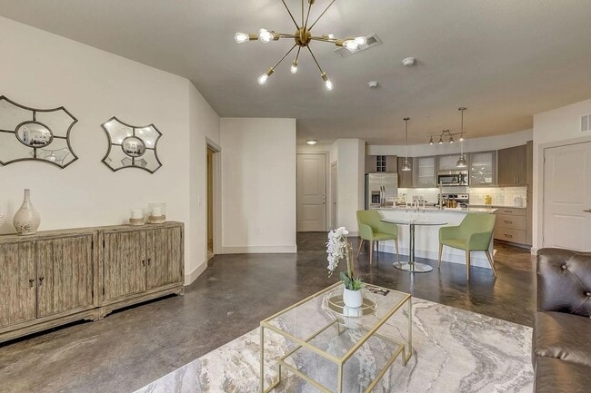 Skyline Farmers Market in Dallas, TX - Foto de edificio - Building Photo