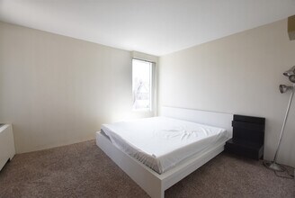 555 E William St, Unit 3i in Ann Arbor, MI - Foto de edificio - Building Photo