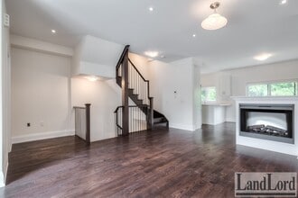 23 Kenneth Wood Cres in Toronto, ON - Building Photo - Building Photo