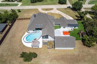 209 Carriage Hill Ln in Heath, TX - Building Photo - Building Photo